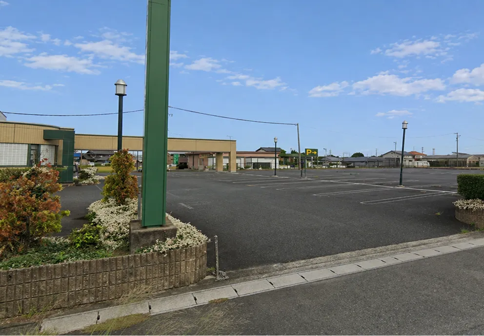 大駐車場
